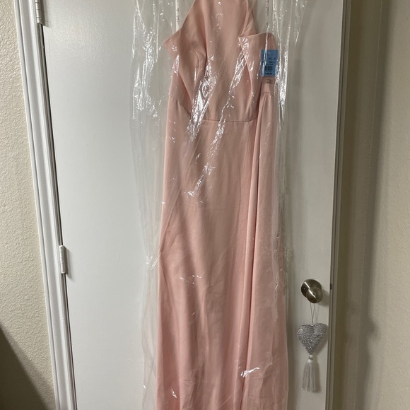 Dresses & Skirts - Bridesmaid dress that can also be worn for prom.